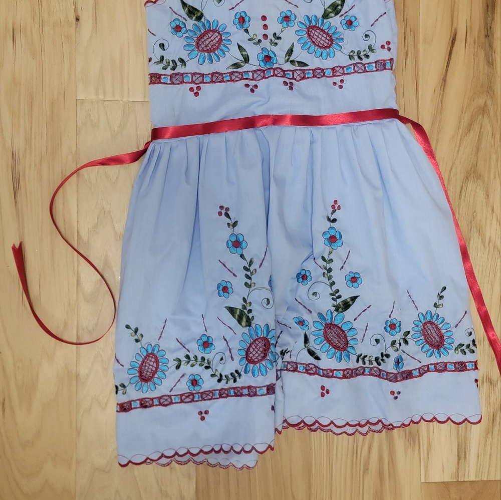 NWOT embroidered summer dress - Picture 2 of 2